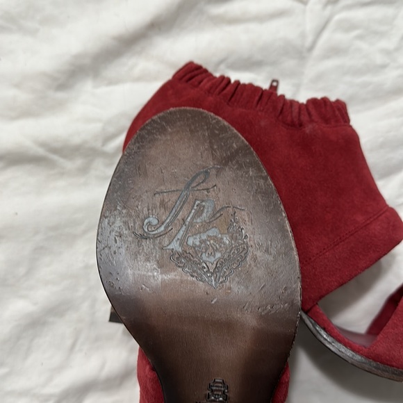 Free people NWOT satellite red open toe suede booties size 41 - Picture 8 of 9